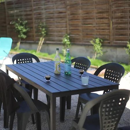 La Montrieuse, Chambre Individuelle Avec Sauna Et Baignoire Spa Naveil 外观 照片